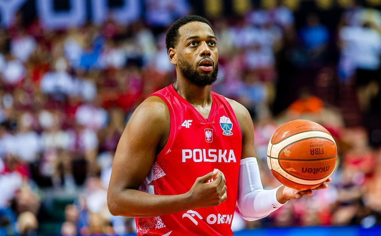 包含CBA季后赛倒计时；迈阿密热火国际比赛日复出首秀；细节引发关注；气氛紧张；球队文化再被提及的词条